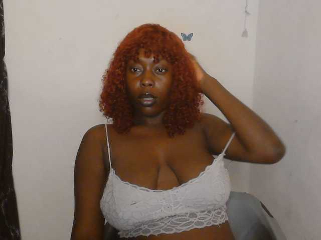 Strip-me-naked live cam on BongaCams