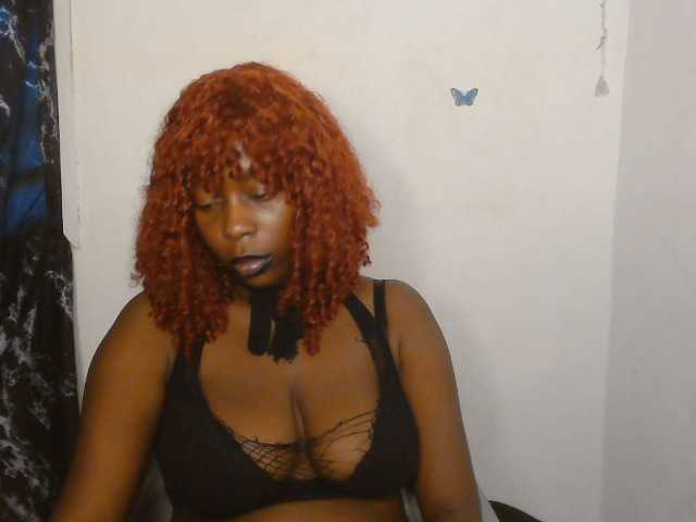 Strip-me-naked live cam on BongaCams