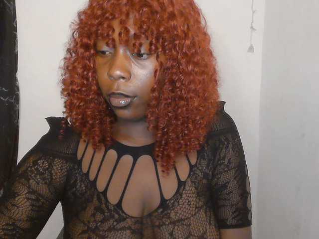 Strip-me-naked live cam on BongaCams