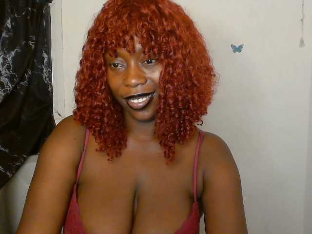 Strip-me-naked live cam on BongaCams