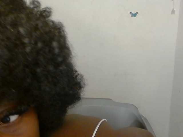 Strip-me-naked live cam on BongaCams