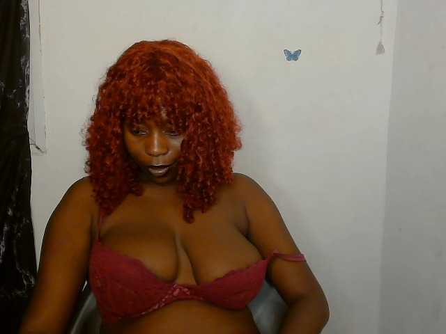 Strip-me-naked live cam on BongaCams
