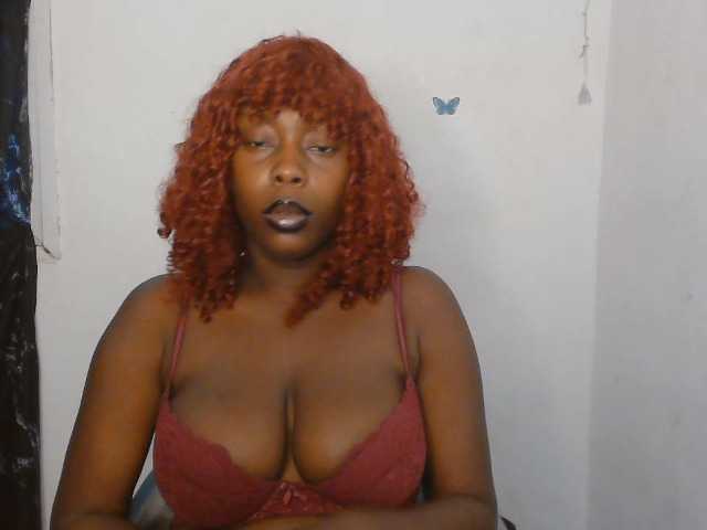 Strip-me-naked live cam on BongaCams