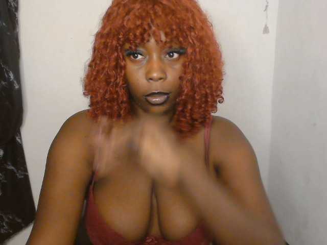Strip-me-naked live cam on BongaCams