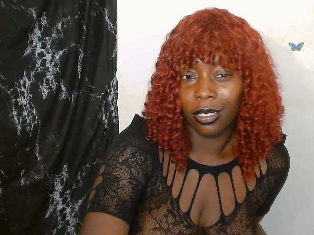 Strip-me-naked live cam on BongaCams