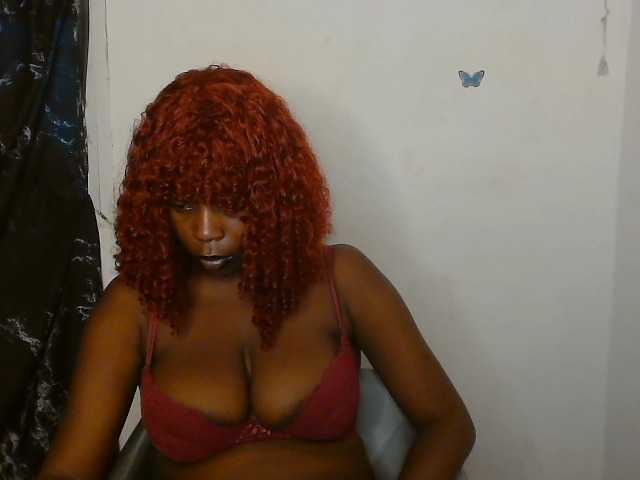 Strip-me-naked live cam on BongaCams