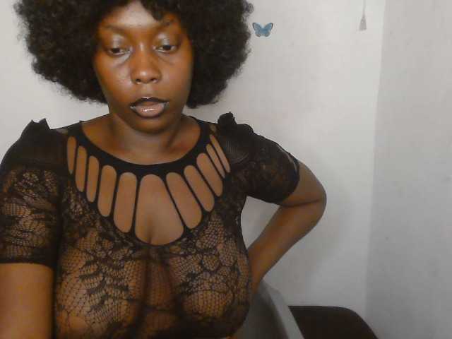 Strip-me-naked live cam on BongaCams