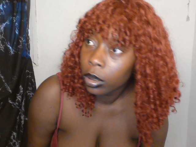 Strip-me-naked live cam on BongaCams
