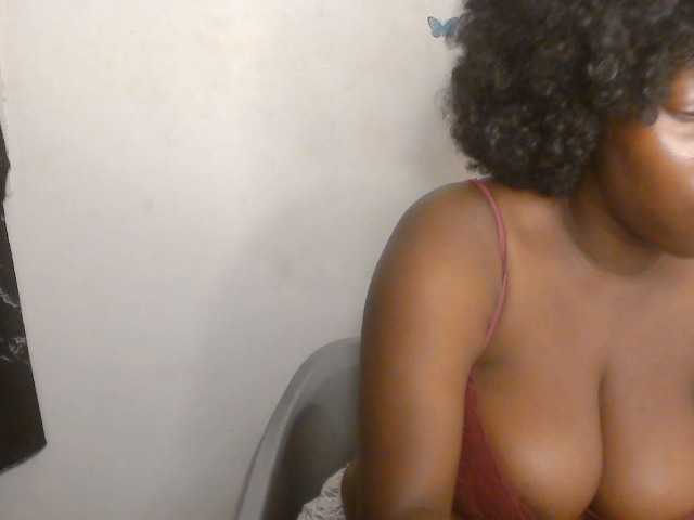 Strip-me-naked live cam on BongaCams