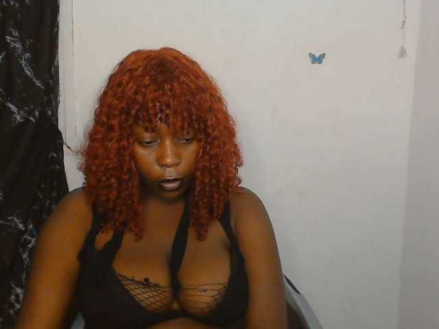 Strip-me-naked live cam on BongaCams