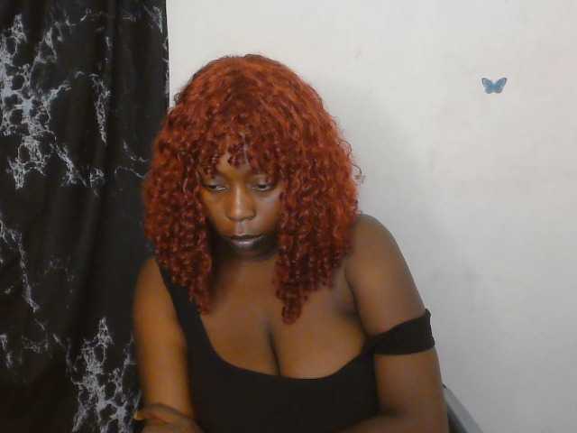 Strip-me-naked live cam on BongaCams