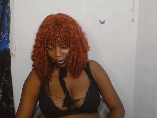Strip-me-naked live cam on BongaCams