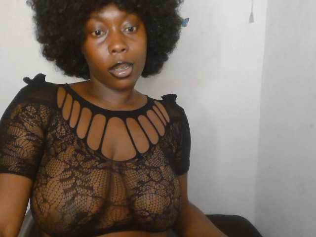 Strip-me-naked live cam on BongaCams