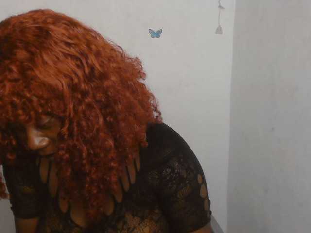 Strip-me-naked live cam on BongaCams