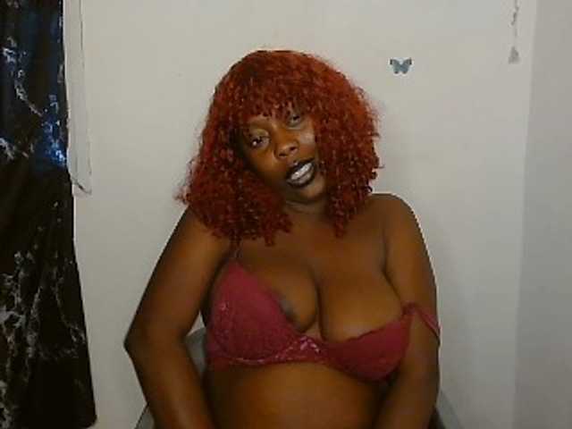 Strip-me-naked live cam on BongaCams