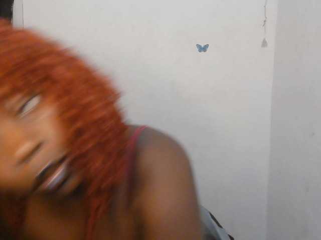 Strip-me-naked live cam on BongaCams