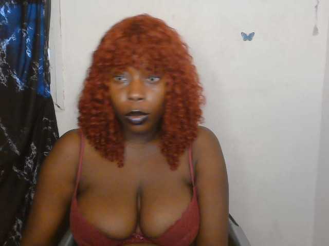 Strip-me-naked live cam on BongaCams