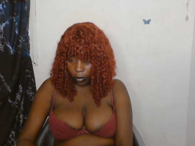 Strip-me-naked live cam on BongaCams