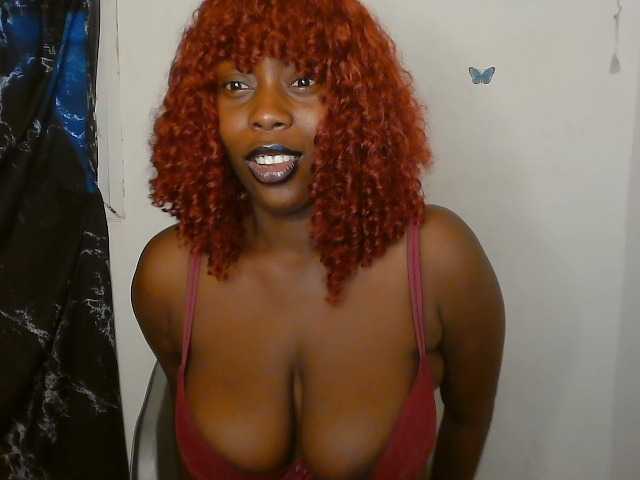 Strip-me-naked live cam on BongaCams