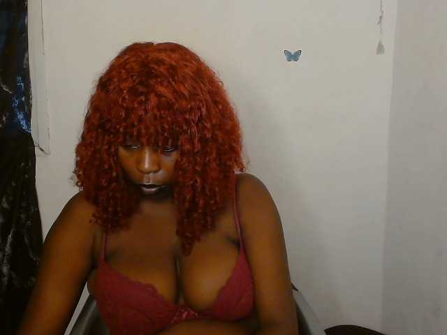 Strip-me-naked live cam on BongaCams