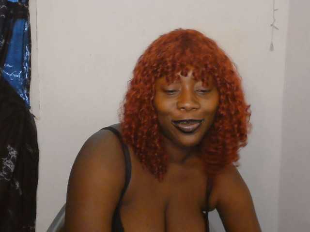 Strip-me-naked live cam on BongaCams