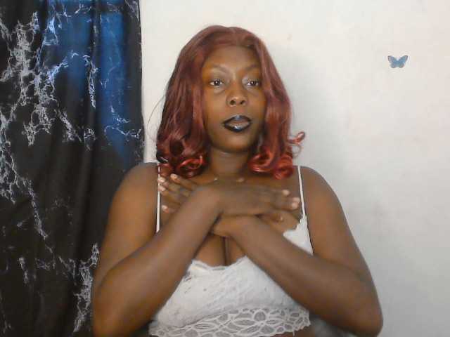 Strip-me-naked live cam on BongaCams