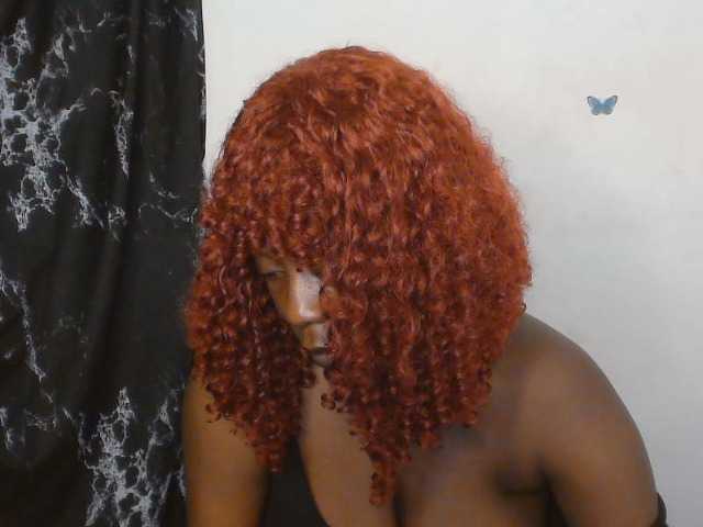Strip-me-naked live cam on BongaCams