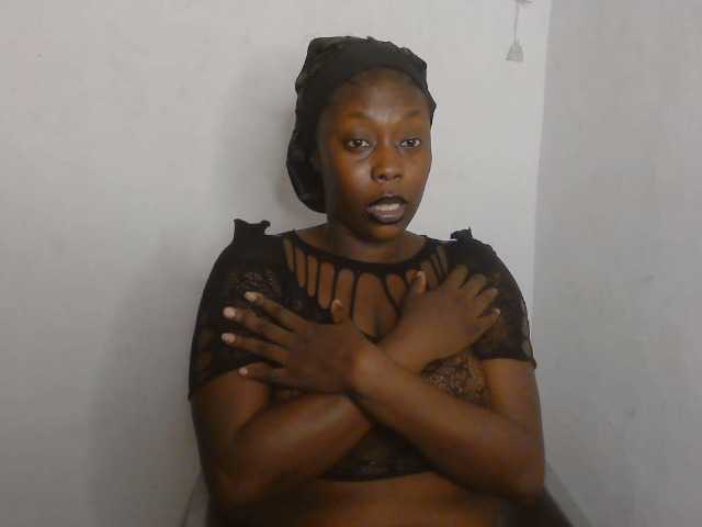 Strip-me-naked live cam on BongaCams