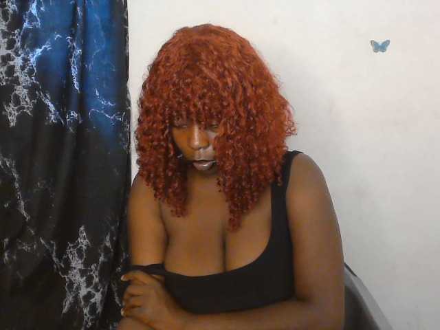 Strip-me-naked live cam on BongaCams