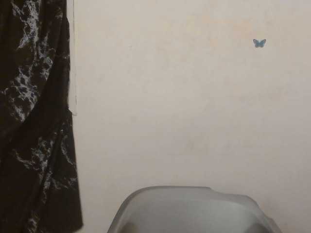 Strip-me-naked live cam on BongaCams