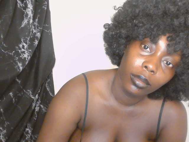 Strip-me-naked live cam on BongaCams