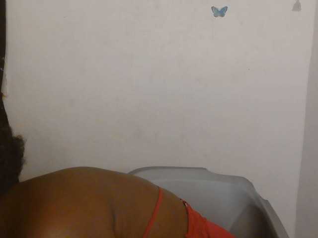 Strip-me-naked live cam on BongaCams