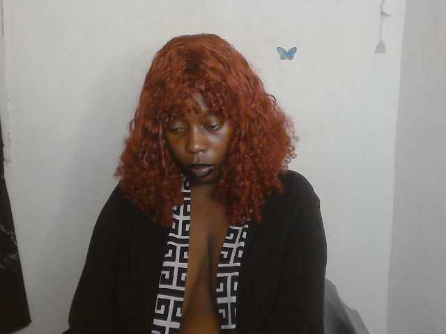 Strip-me-naked live cam on BongaCams