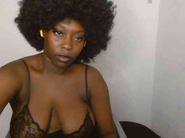 Strip-me-naked webcam