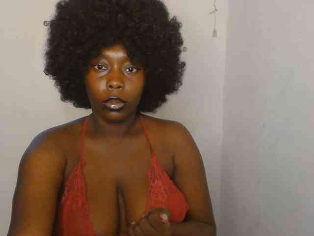 Model: Strip-me-naked
