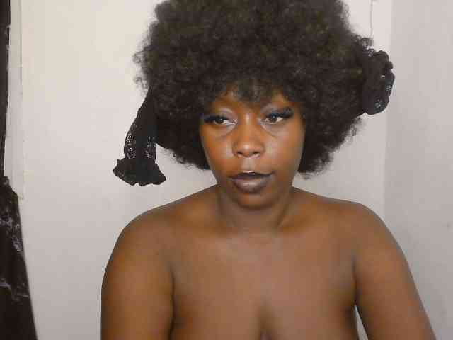 Strip-me-naked webcam