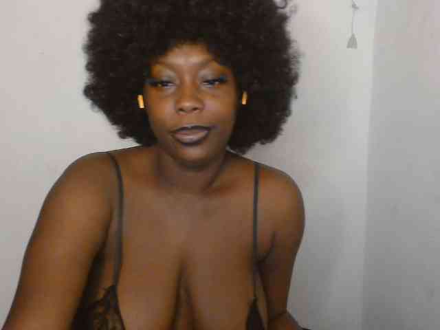 Strip-me-naked webcam