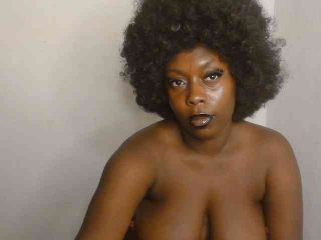 Strip-me-naked webcam