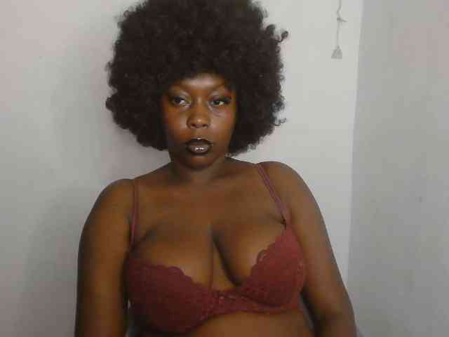 Strip-me-naked webcam