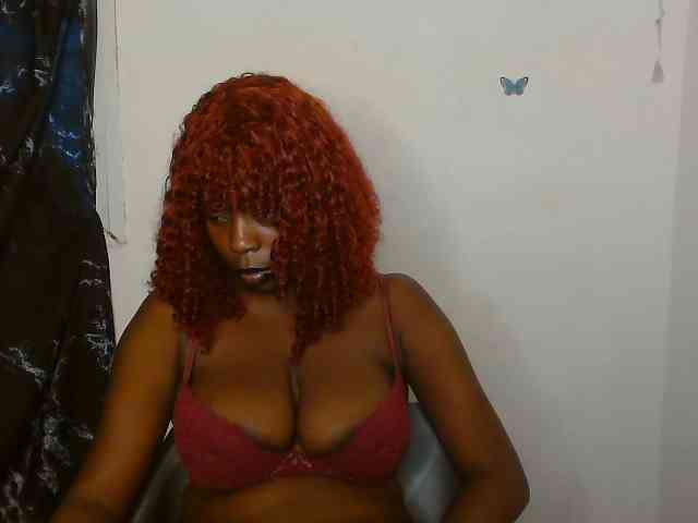 Strip-me-naked Live Webcam on BongaCams