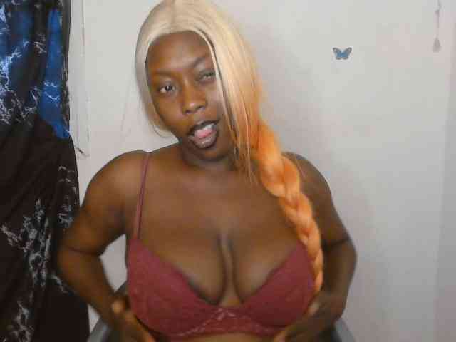 Strip-me-naked webcam