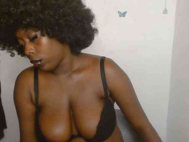 Strip-me-naked webcam
