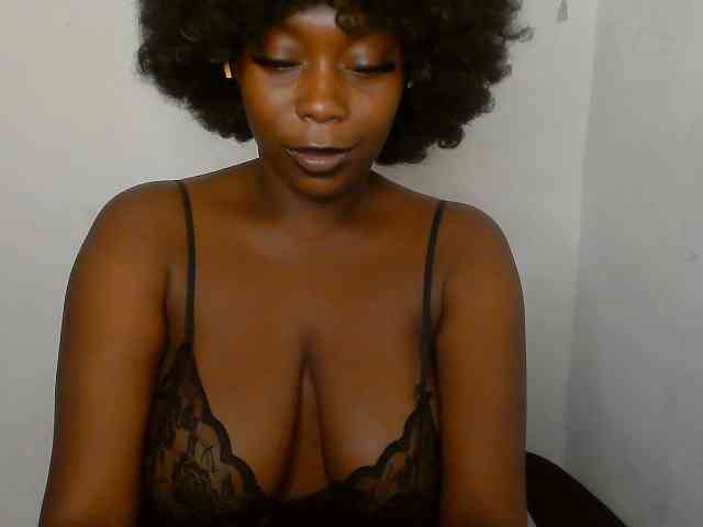Strip-me-naked webcam