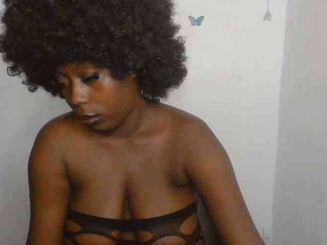 Strip-me-naked webcam