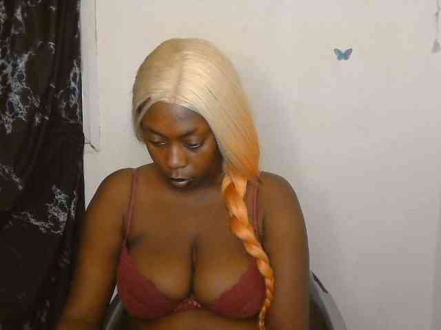 Strip-me-naked webcam