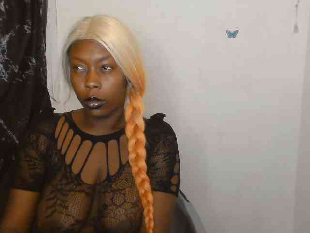 Strip-me-naked webcam