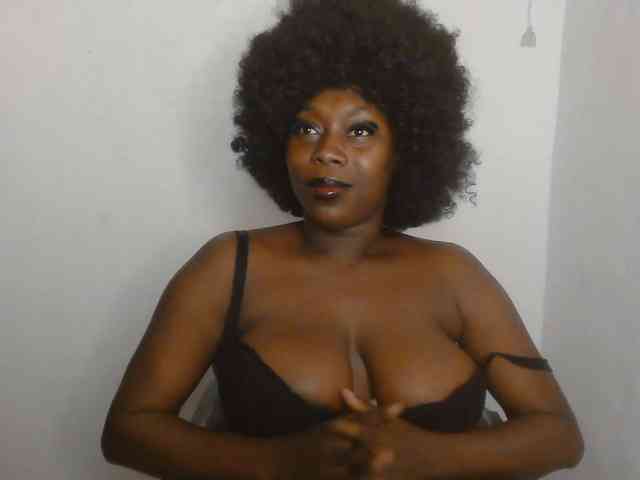 Strip-me-naked webcam