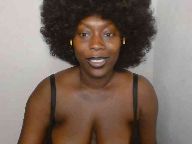 Strip-me-naked webcam