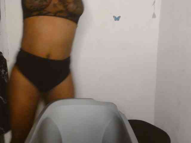 Strip-me-naked Strip-me-naked