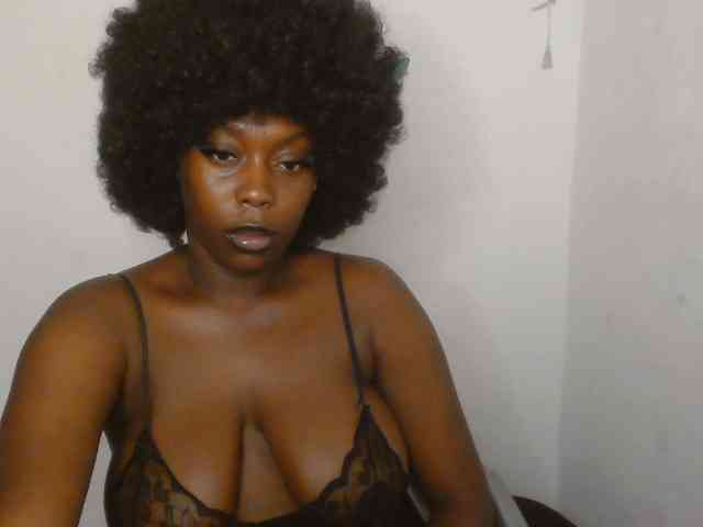 Strip-me-naked webcam